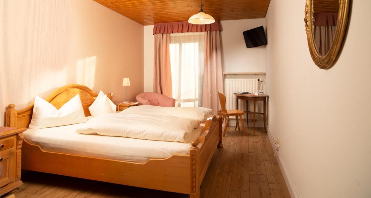 Gasthof - Hotel Zur Post Pocking  Esterno foto