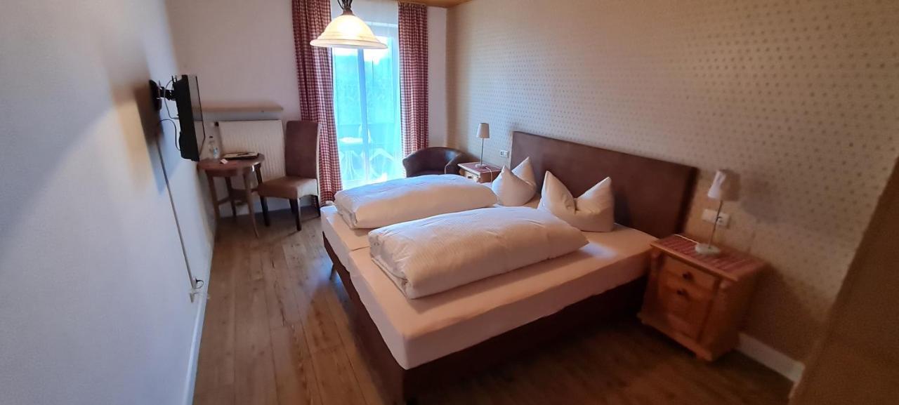 Gasthof - Hotel Zur Post Pocking  Esterno foto